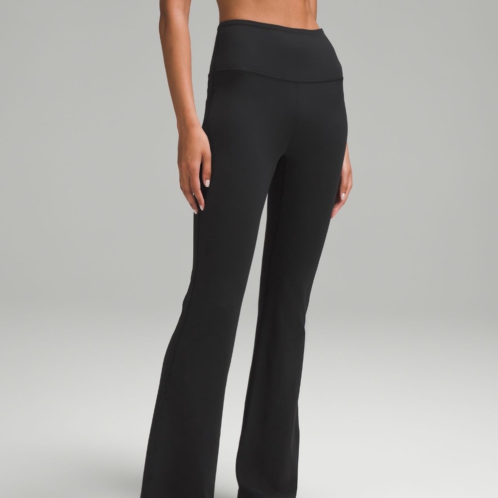 NWT lululemon groove pant